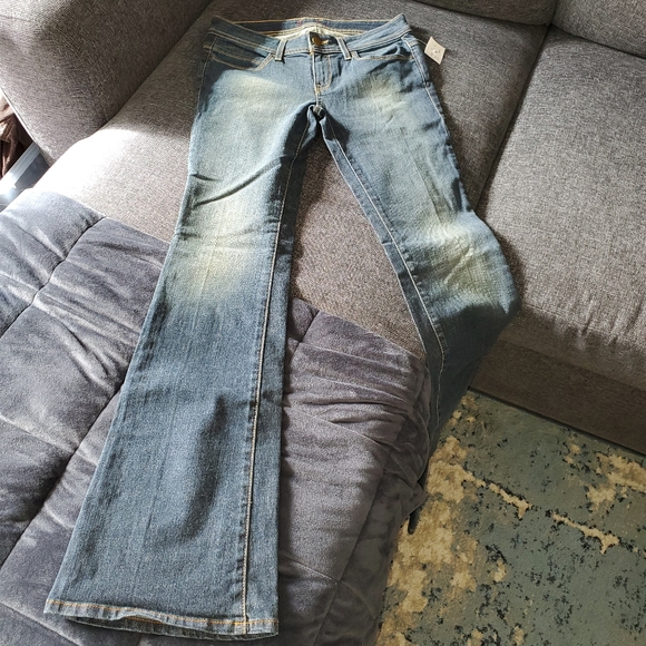 Forever 21 flare jeans - Picture 1 of 13
